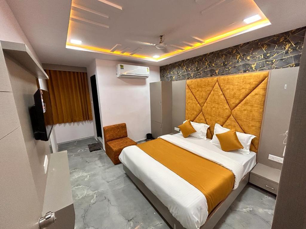גנדהינאגר Hotel Kingdom מראה חיצוני תמונה