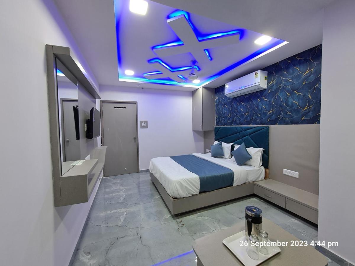 גנדהינאגר Hotel Kingdom מראה חיצוני תמונה