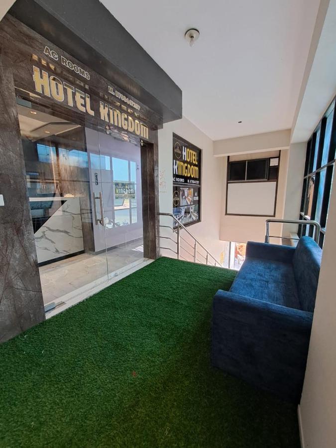 גנדהינאגר Hotel Kingdom מראה חיצוני תמונה